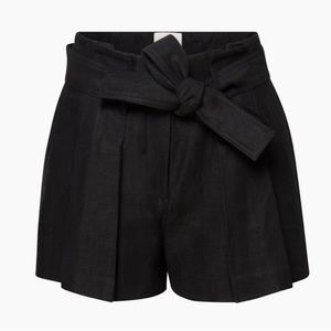 Wilfred Della Linen Short